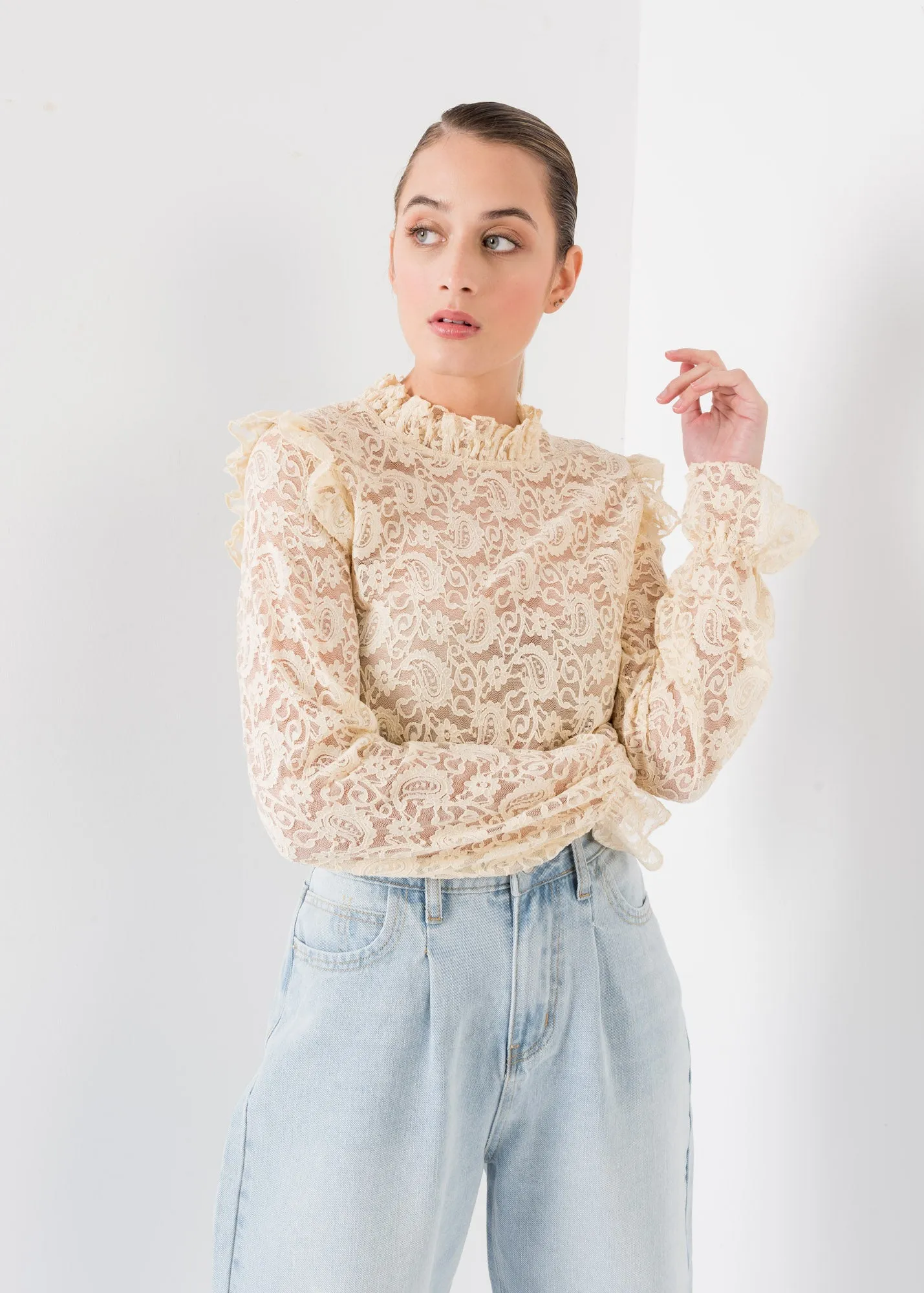 Pizzo blouse
